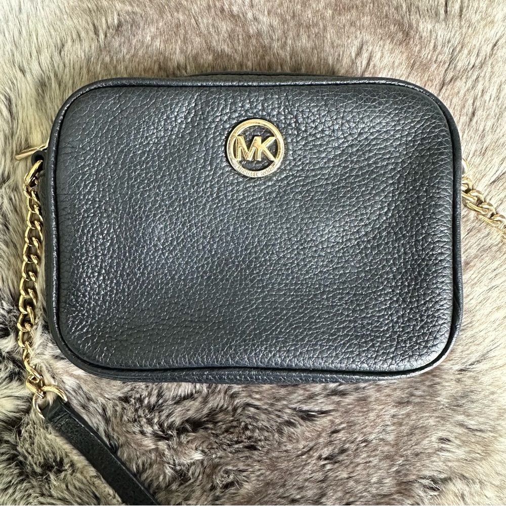 MICHAEL KORS FULTON SMALL BLACK LEATHER MESSENGER CROSSBODY BAG GOLD CHAIN